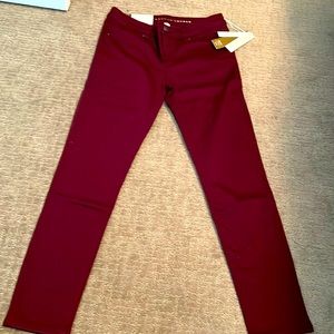 BNWT- Womens Plum Color Jeggings